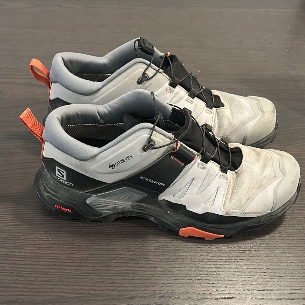 Size 9 - Salomon X Ultra 4 GORE-TEX Men’s Hiking Shoe